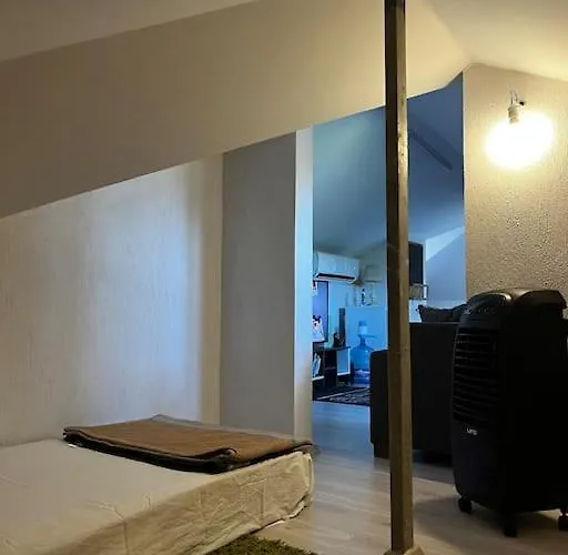 Kirevi 2 - Airport *