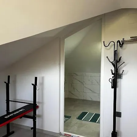 Apartment Kirevi 2- Airport